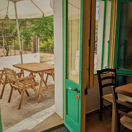 מלון Cala Vinagra House